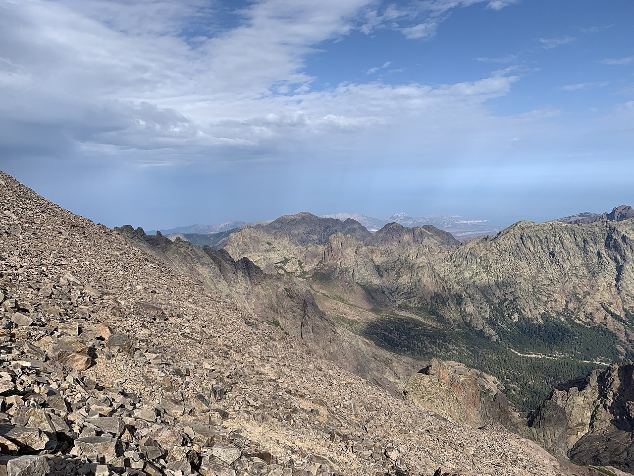Hiking the Mare a Mare trail
